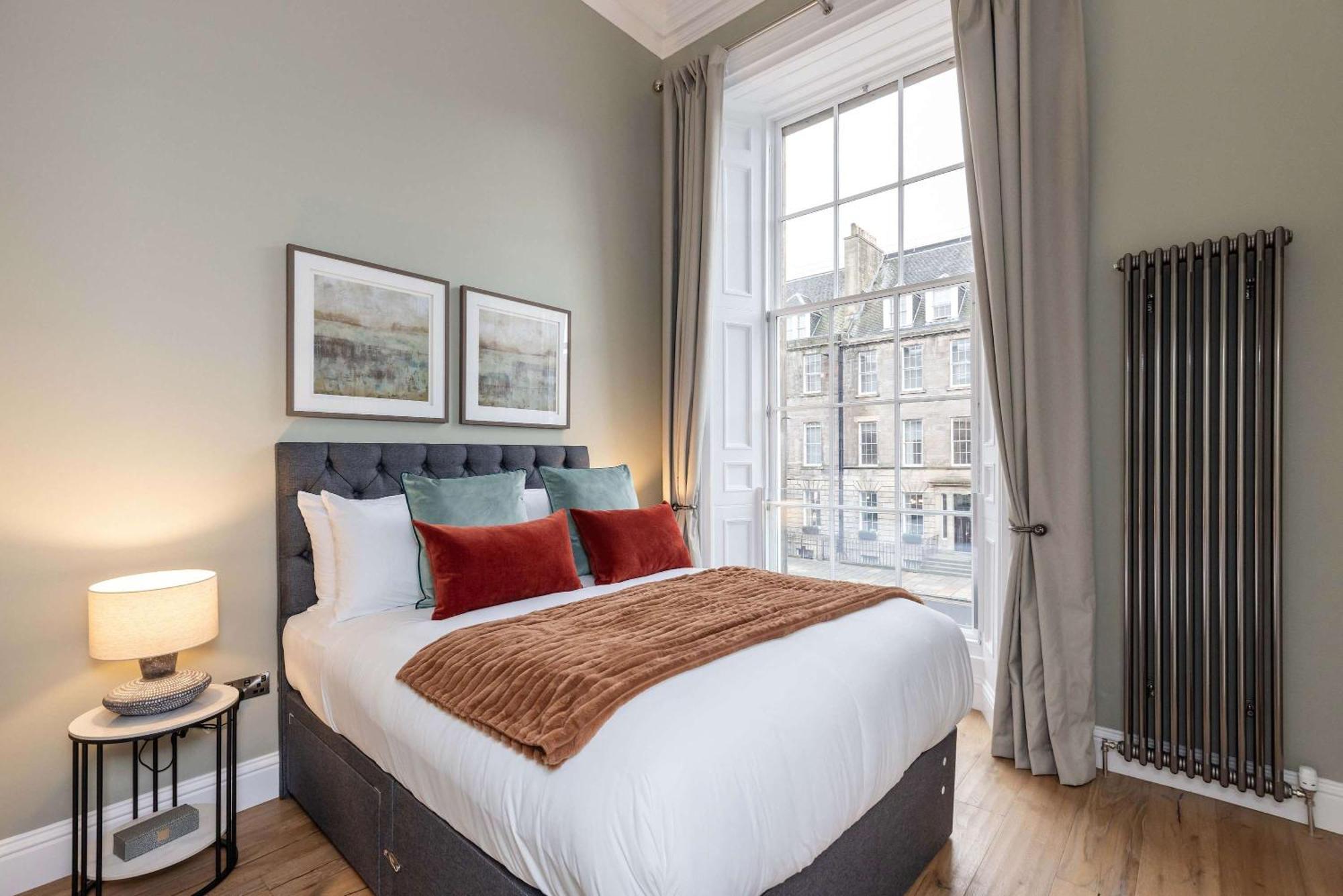 Dragon Suites Luxury Apartments At 9 Albyn Place Edinburgh Dış mekan fotoğraf
