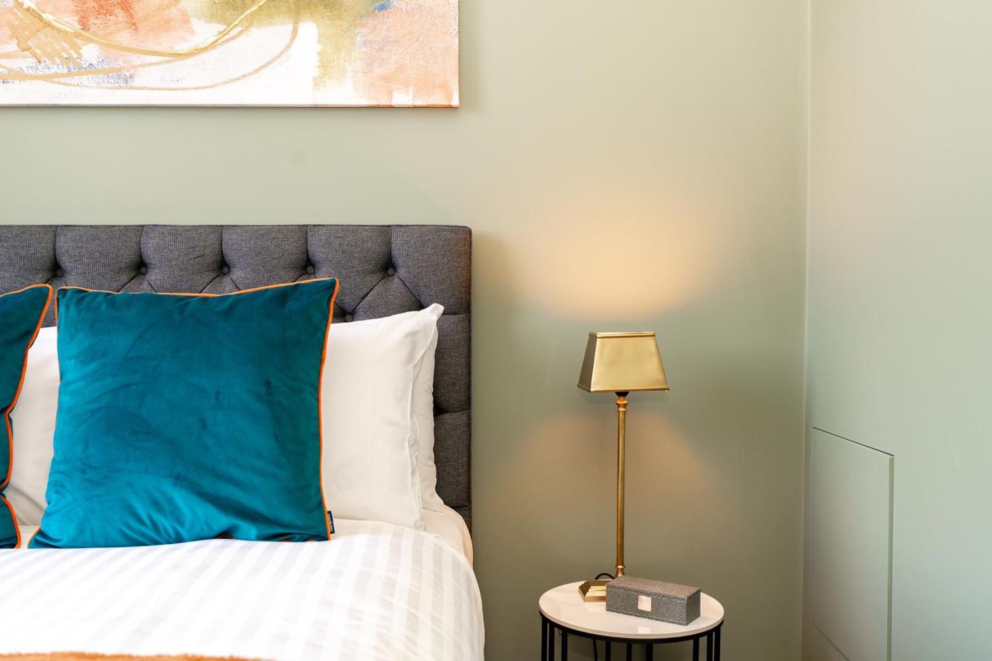 Dragon Suites Luxury Apartments At 9 Albyn Place Edinburgh Dış mekan fotoğraf